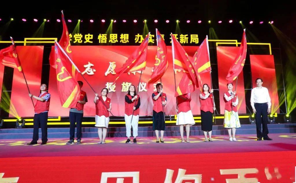 至高优惠4.4万,新领克09 EM-P上市就放“大招”